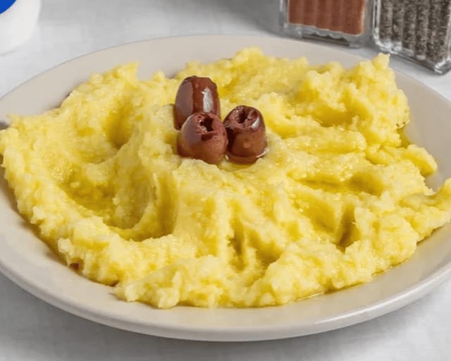 Skordalia (Garlic Potato Purée).